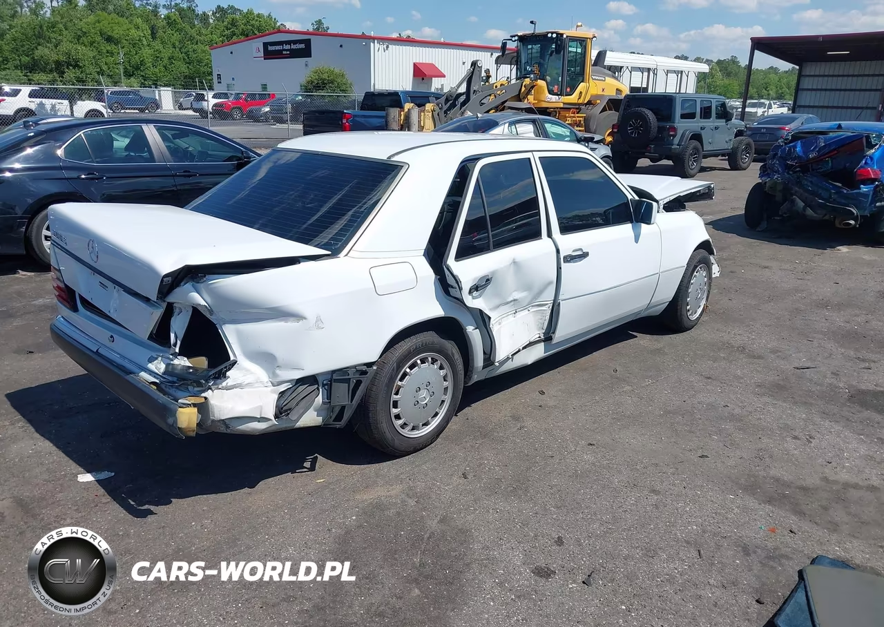 1993 Mercedes-Benz 300 E VIN:WDBEA32E5PB964233 - 4