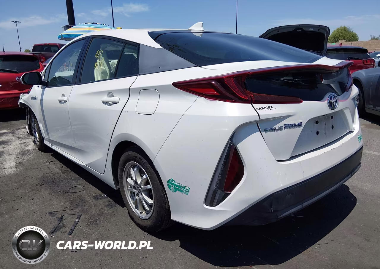 2017 Toyota Prius Prime Plus VIN:JTDKARFPXH3000676 - 3