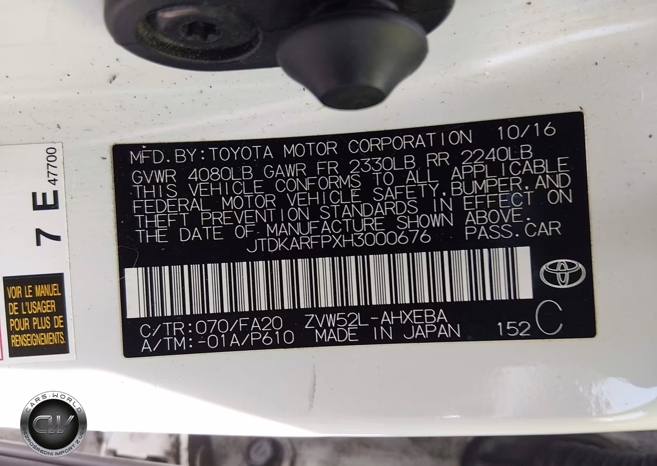 2017 Toyota Prius Prime Plus VIN:JTDKARFPXH3000676 - 9