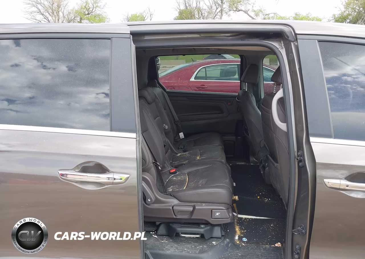 2023 Honda Odyssey Touring VIN:5FNRL6H88PB007981 - 8