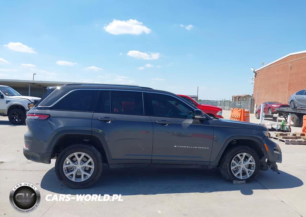 2023 Jeep Grand Cherokee Limited 4X2 VIN:1C4RJGBG8PC544682 - 13