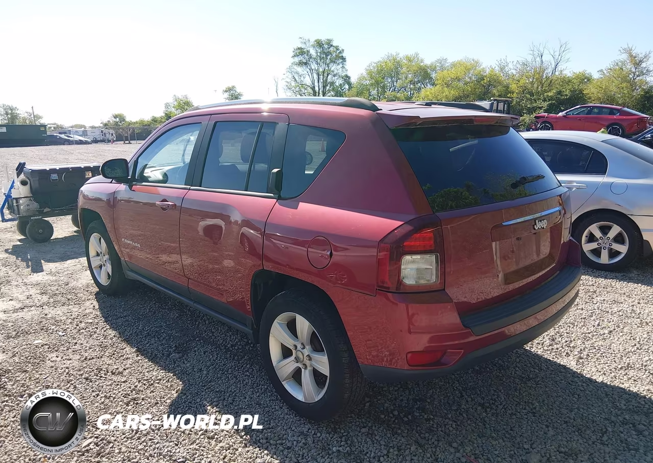 2014 Jeep Compass Latitude VIN:1C4NJCEB0ED535084 - 3