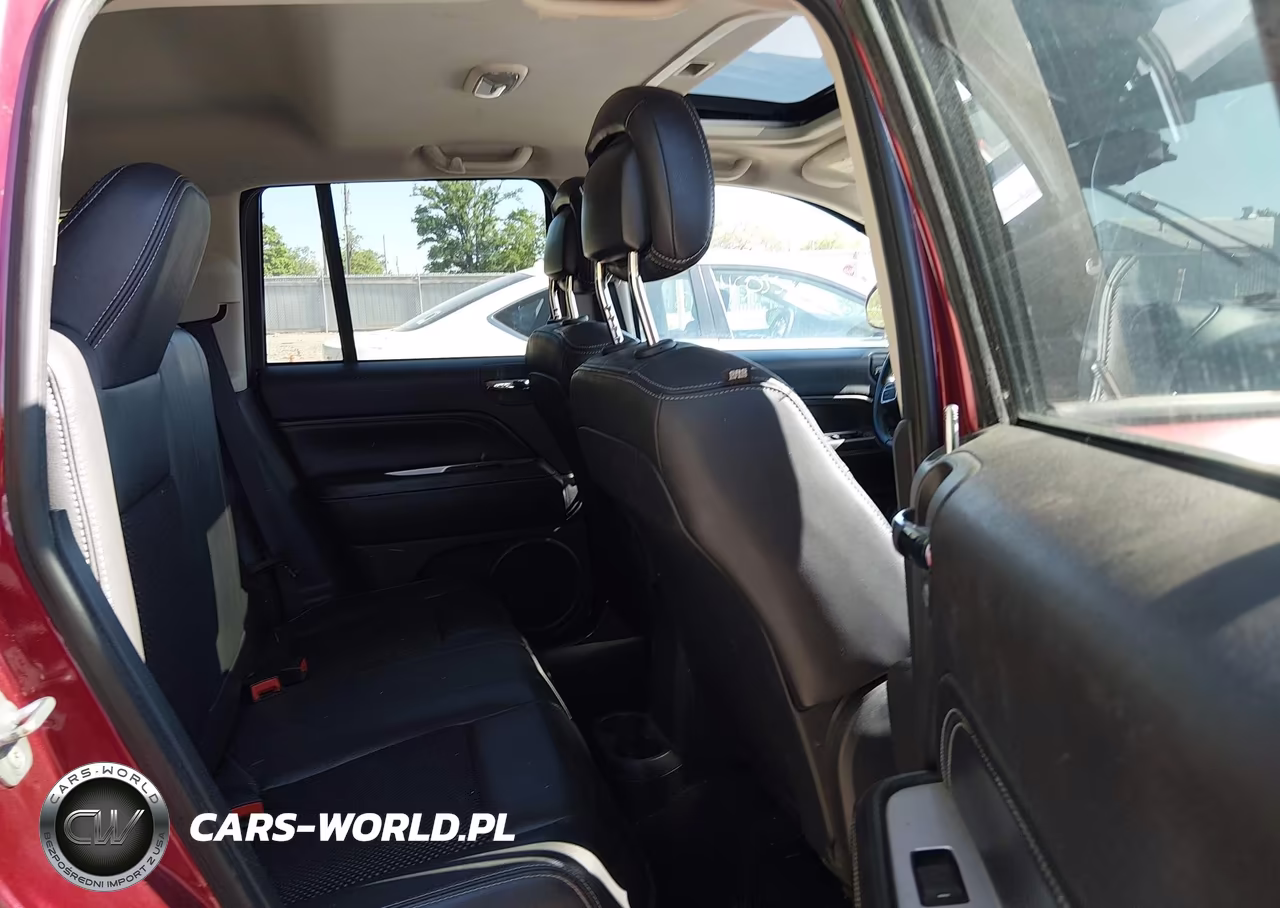 2014 Jeep Compass Latitude VIN:1C4NJCEB0ED535084 - 8