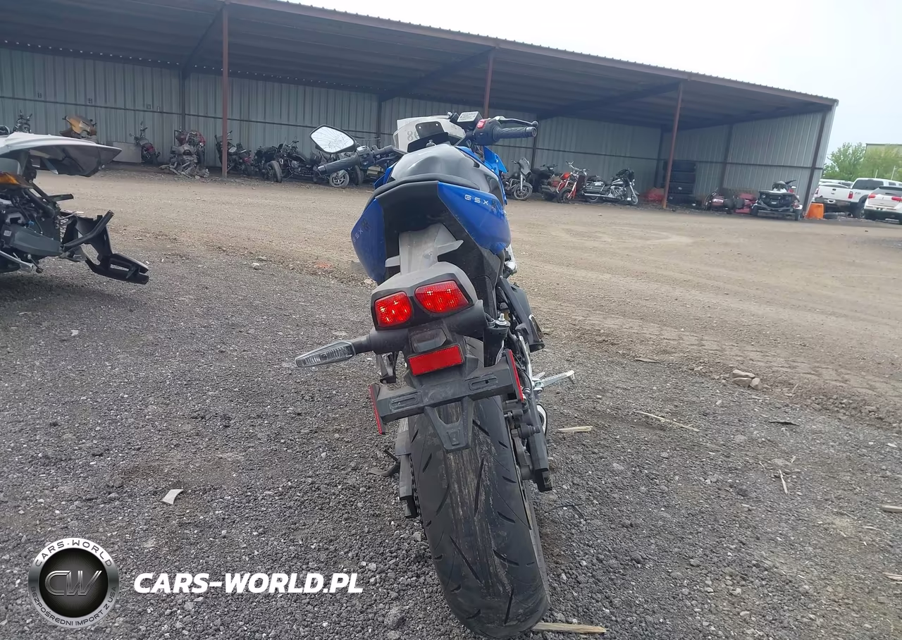 2025 Suzuki Gsx800 F VIN:JS1EM13BXS7102066 - 6