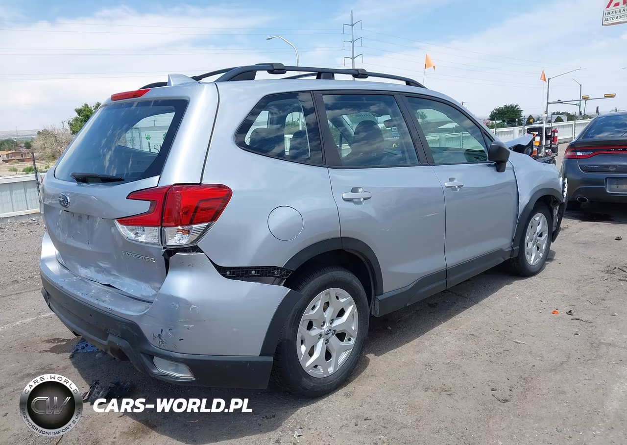 2019 Subaru Forester VIN:JF2SKACC7KH471213 - 4