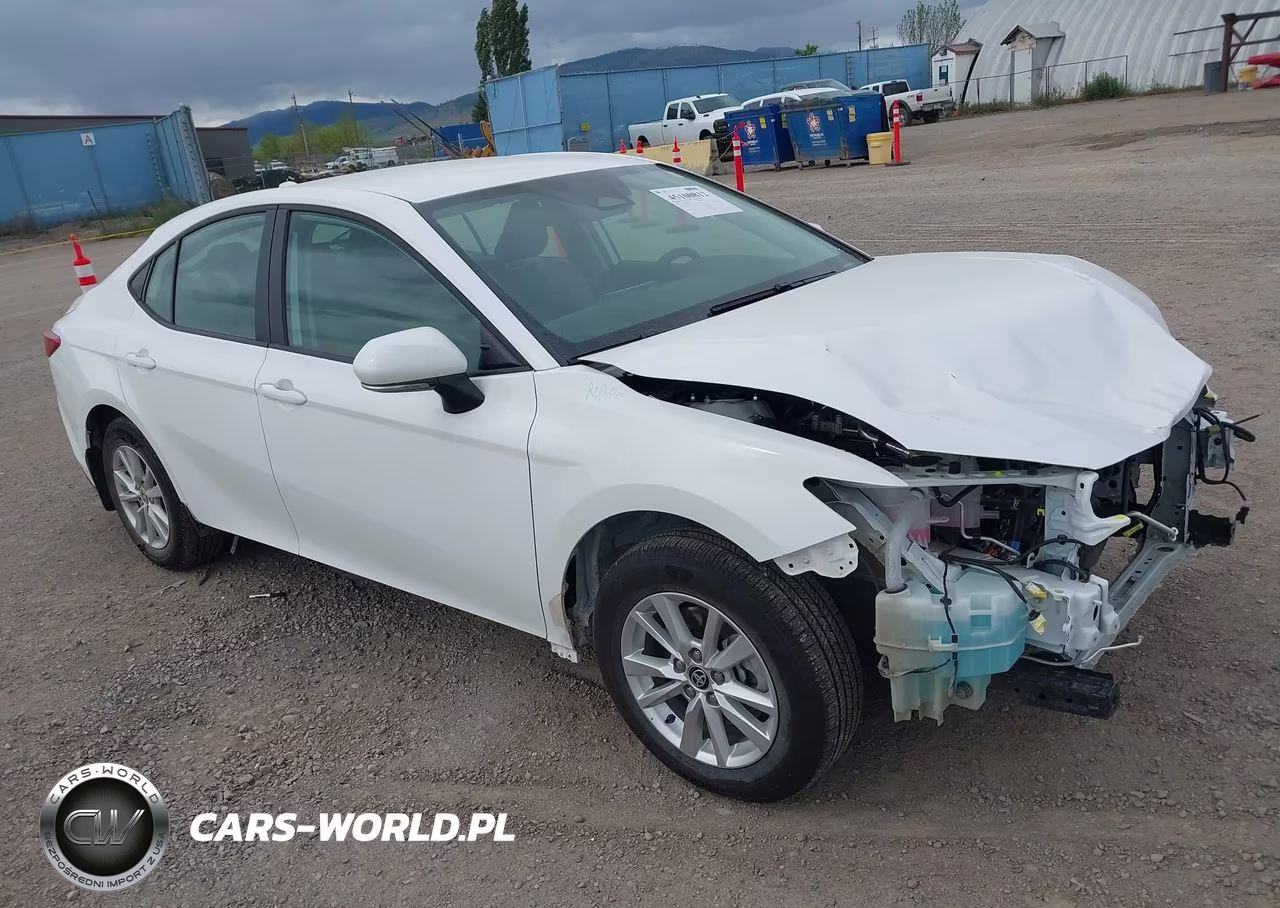 2026 Toyota Camry Le – zdjęcie 1 z 17