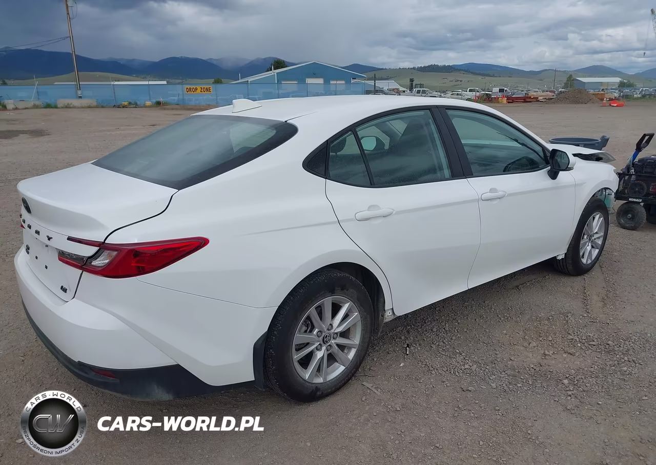 2026 Toyota Camry Le VIN:4T1DBADK0TU547744 - 4