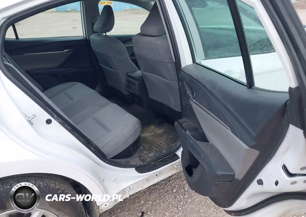 2026 Toyota Camry Le VIN:4T1DBADK0TU547744 - 8