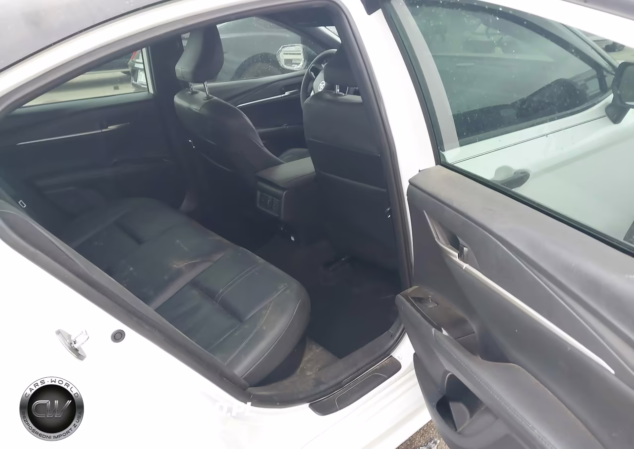 2025 Toyota Camry Xse VIN:4T1DAACK5SU096751 - 8