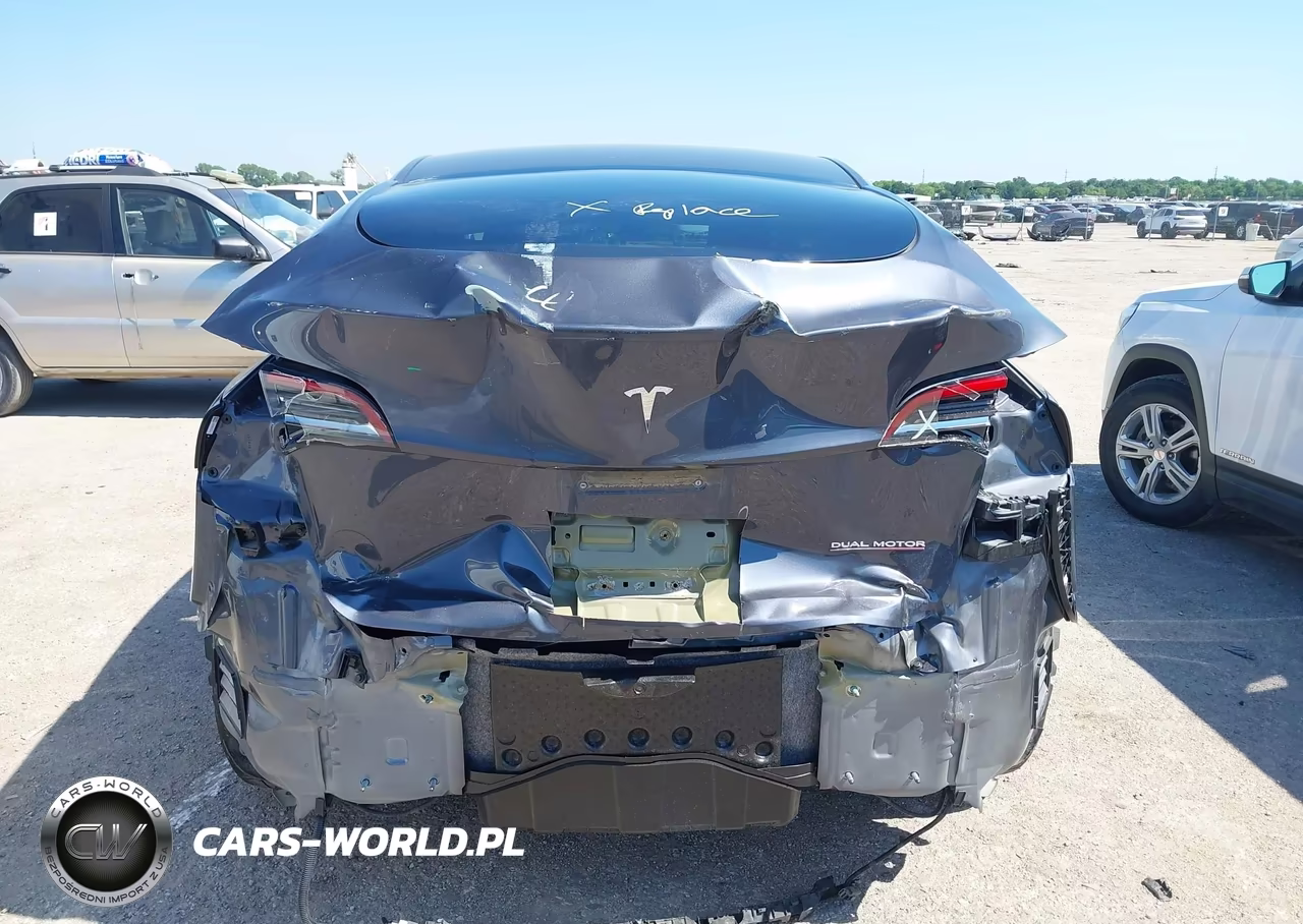 2023 Tesla Model Y Performance Dual Motor All-Wheel Drive VIN:7SAYGDEF5PF668944 - 17