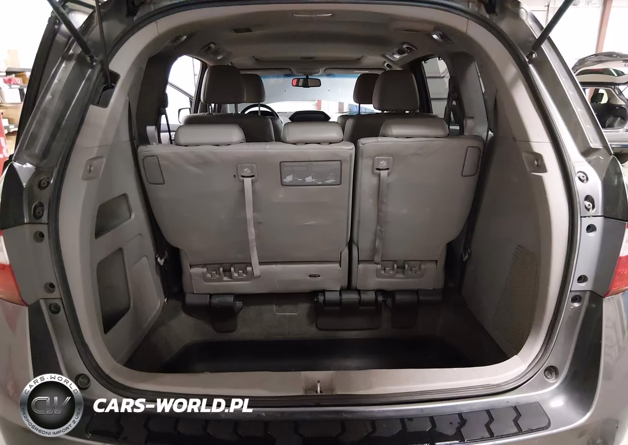 2011 Honda Odyssey Ex-L VIN:5FNRL5H64BB010930 - 18