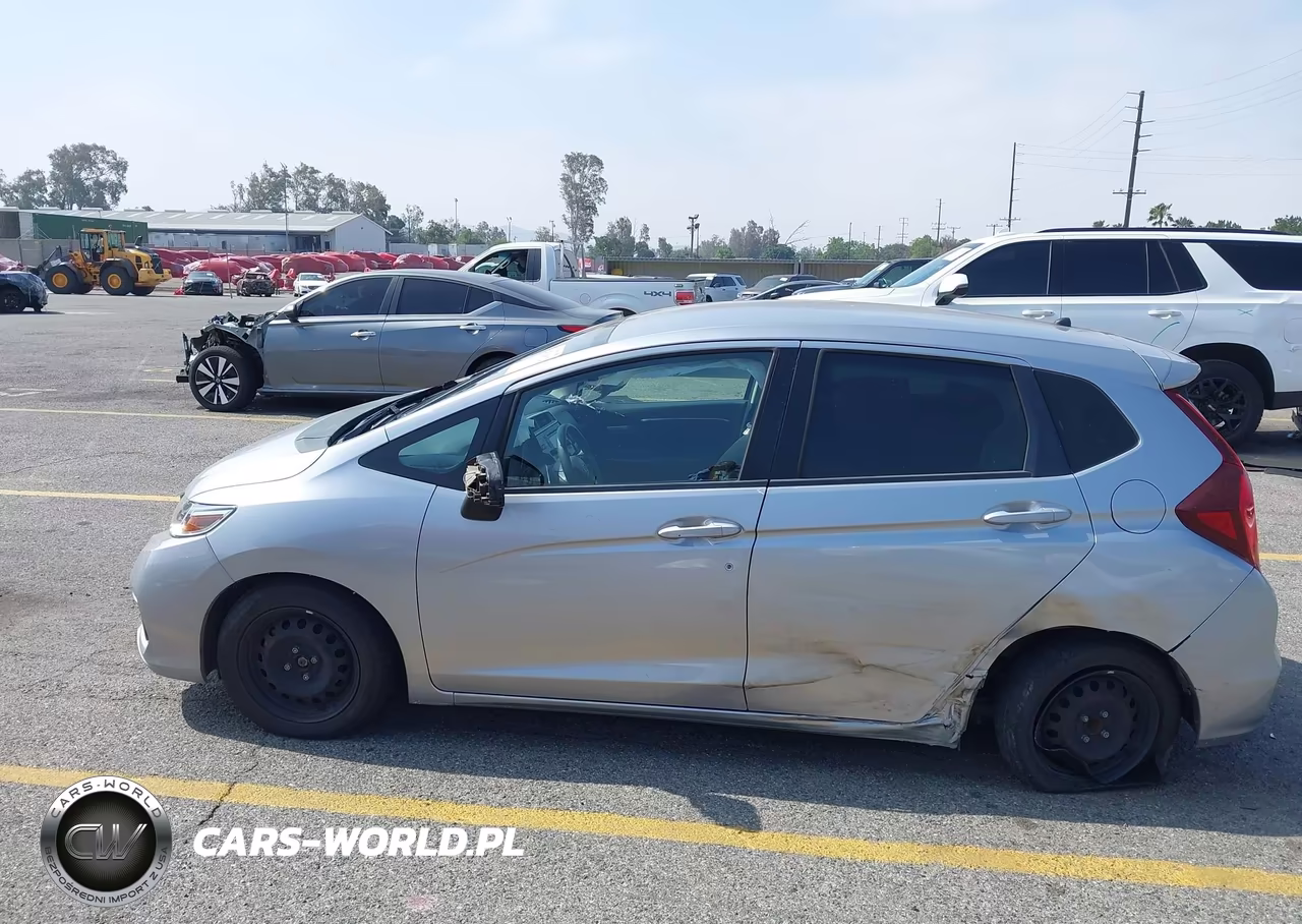2019 Honda Fit Lx VIN:3HGGK5H45KM727116 - 14