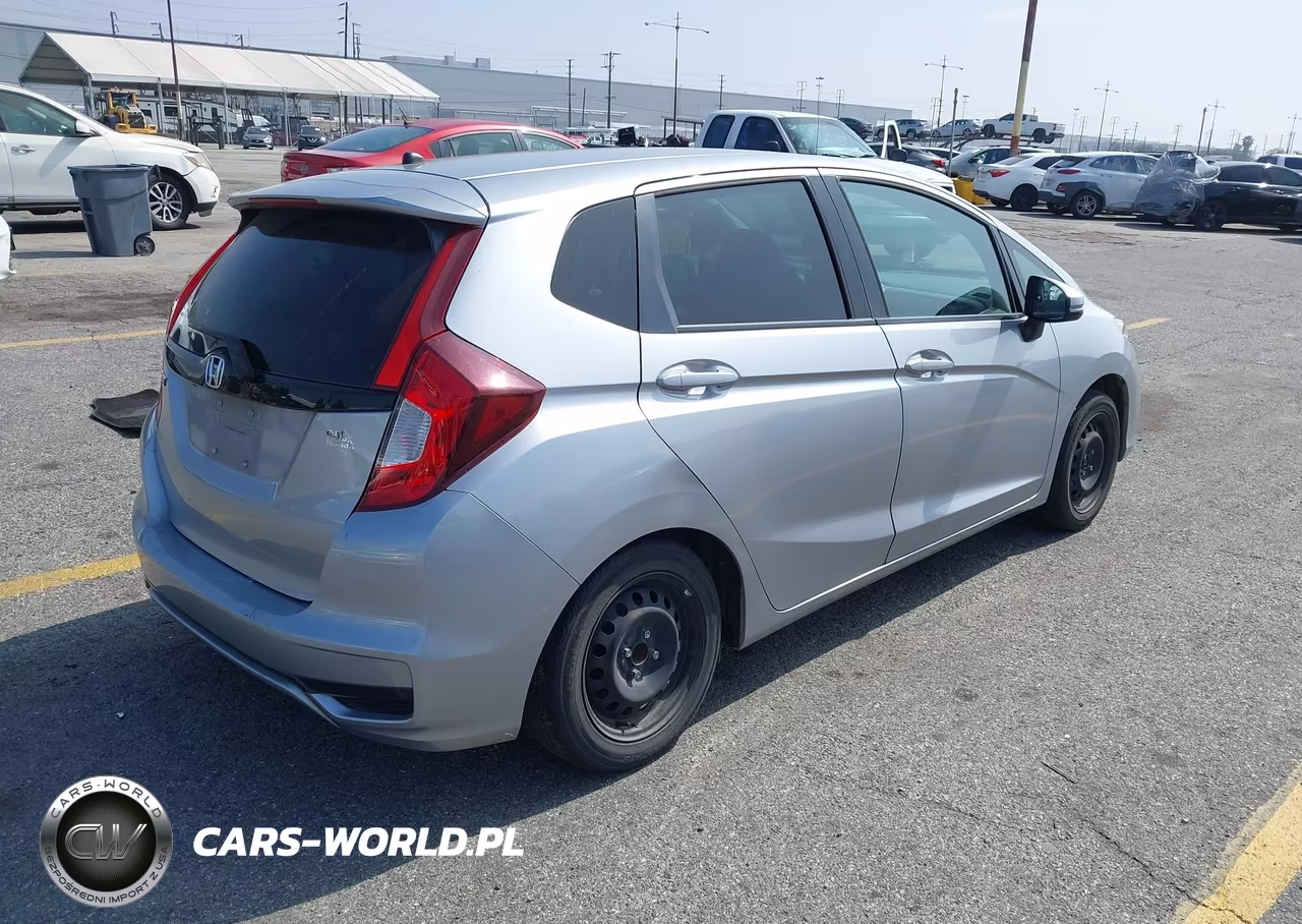 2019 Honda Fit Lx VIN:3HGGK5H45KM727116 - 4
