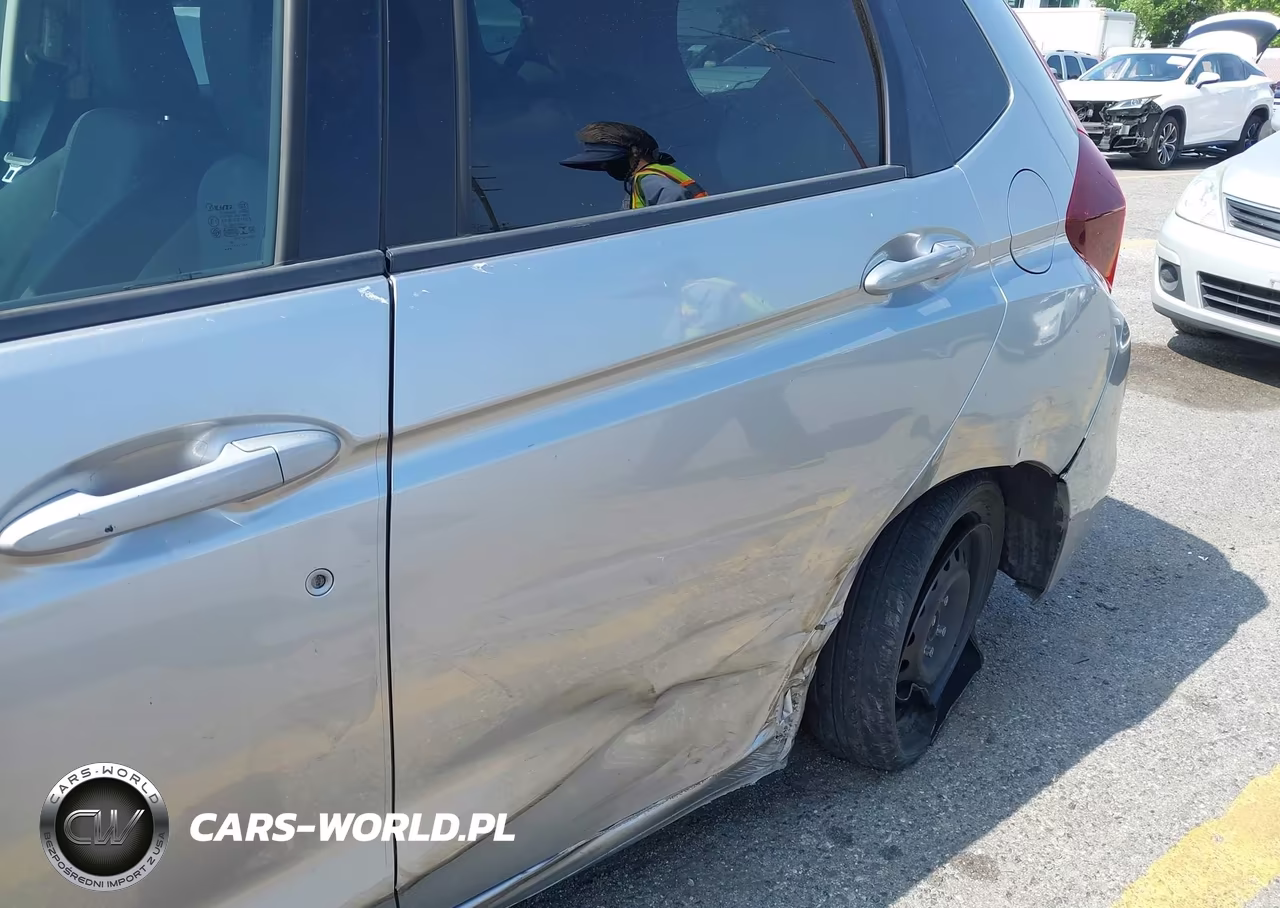 2019 Honda Fit Lx VIN:3HGGK5H45KM727116 - 6
