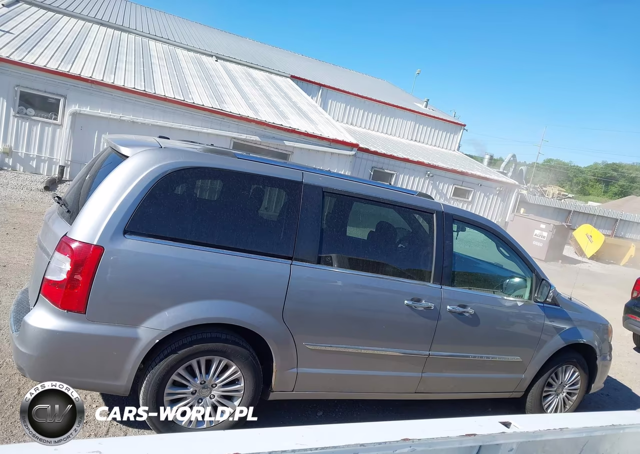 2013 Chrysler Town & Country Limited VIN:2C4RC1GG6DR819548 - 13