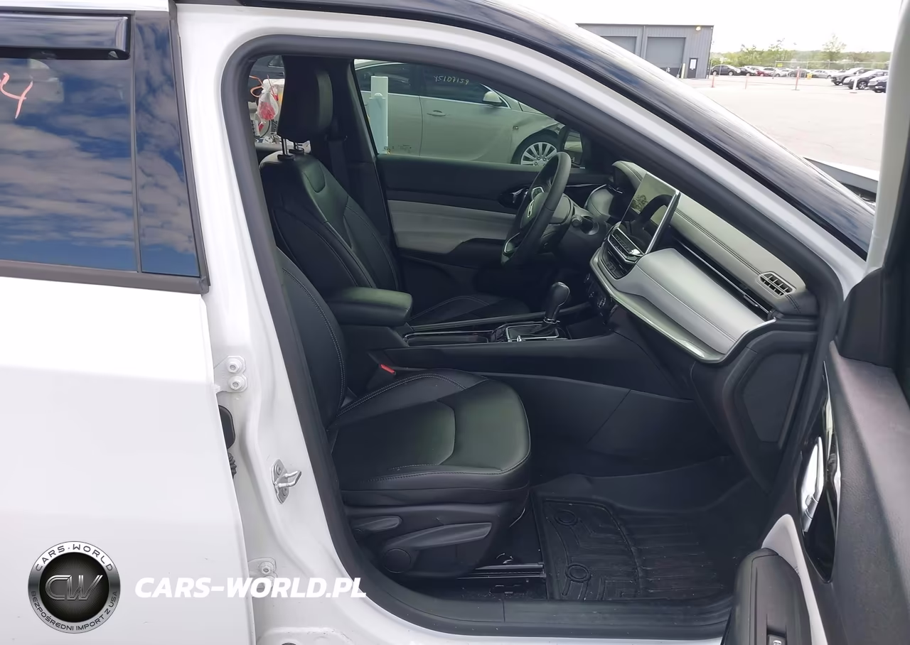 2025 Jeep Compass Limited 4X4 VIN:3C4NJDCNXST556257 - 5