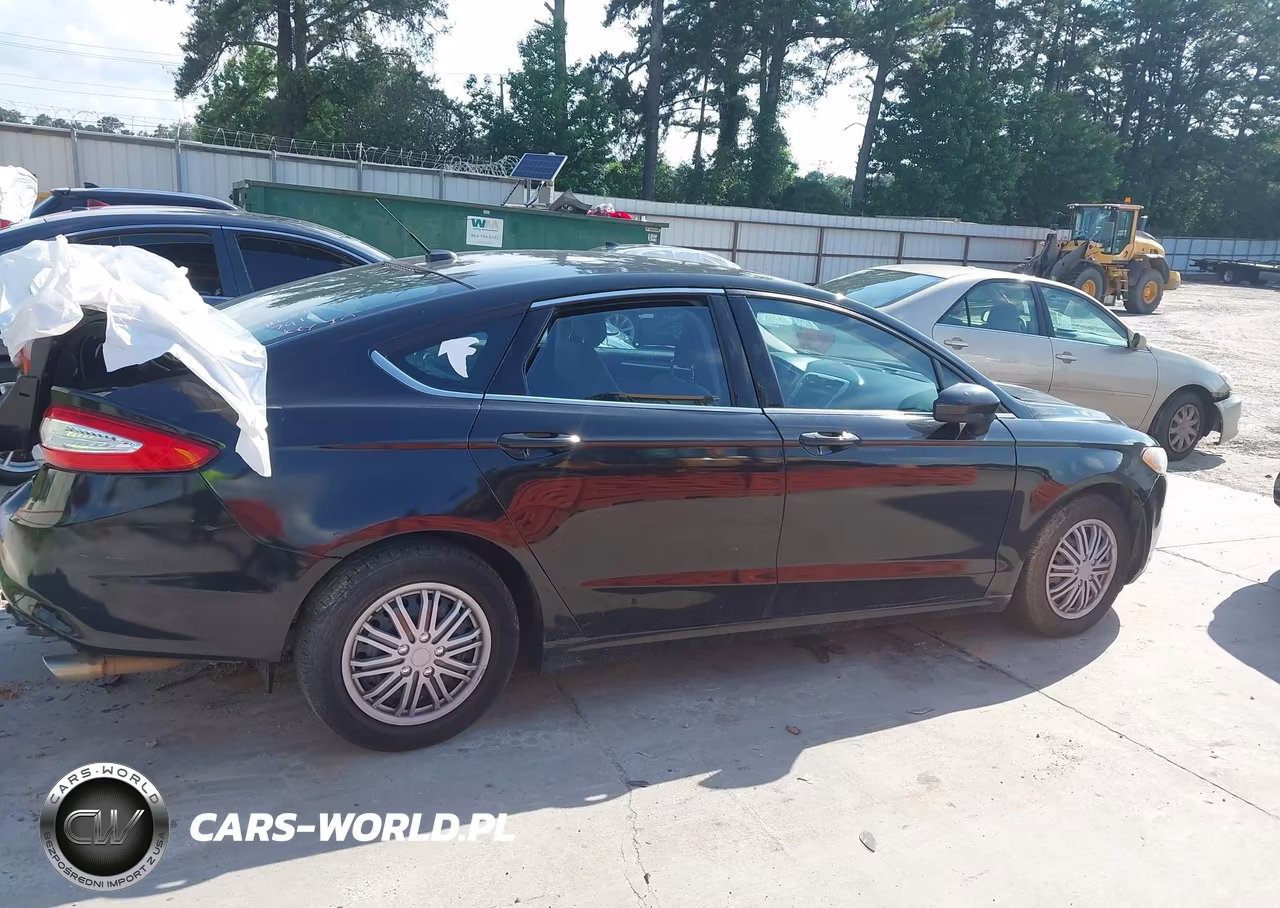2013 Ford Fusion S VIN:3FA6P0G78DR317416 - 13