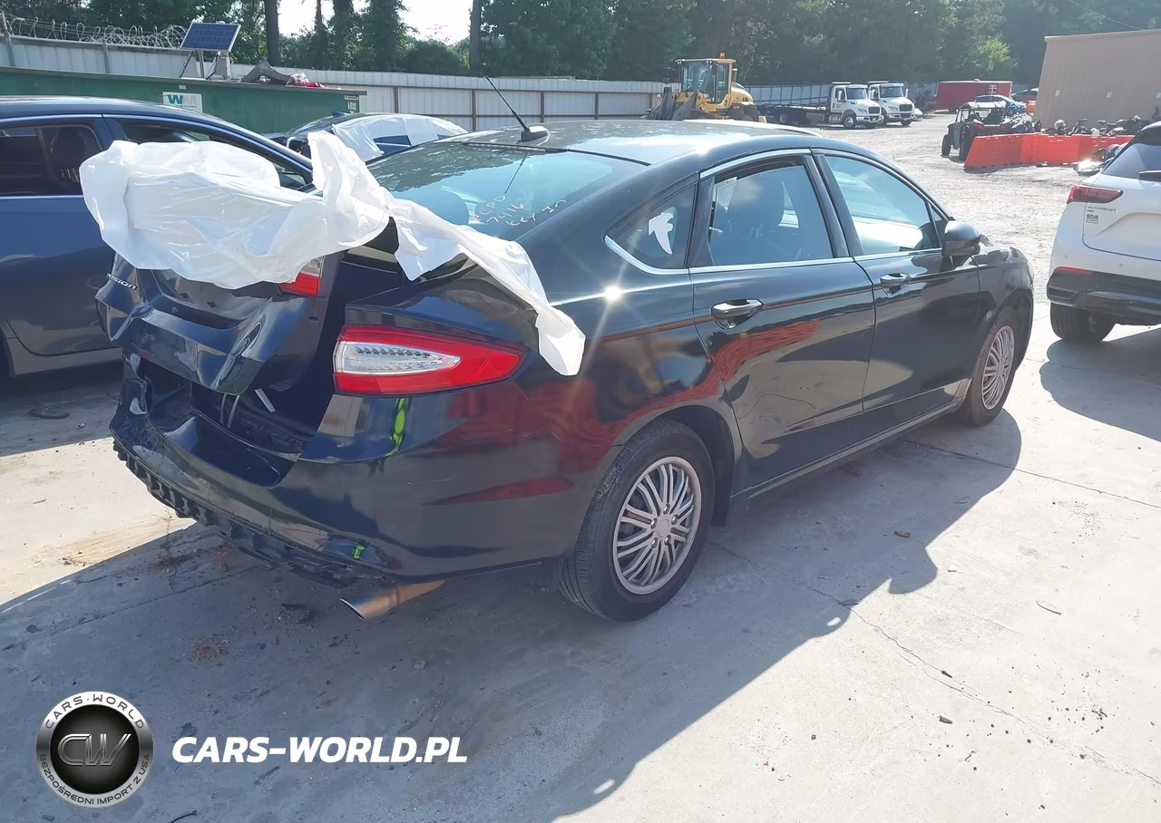 2013 Ford Fusion S VIN:3FA6P0G78DR317416 - 4