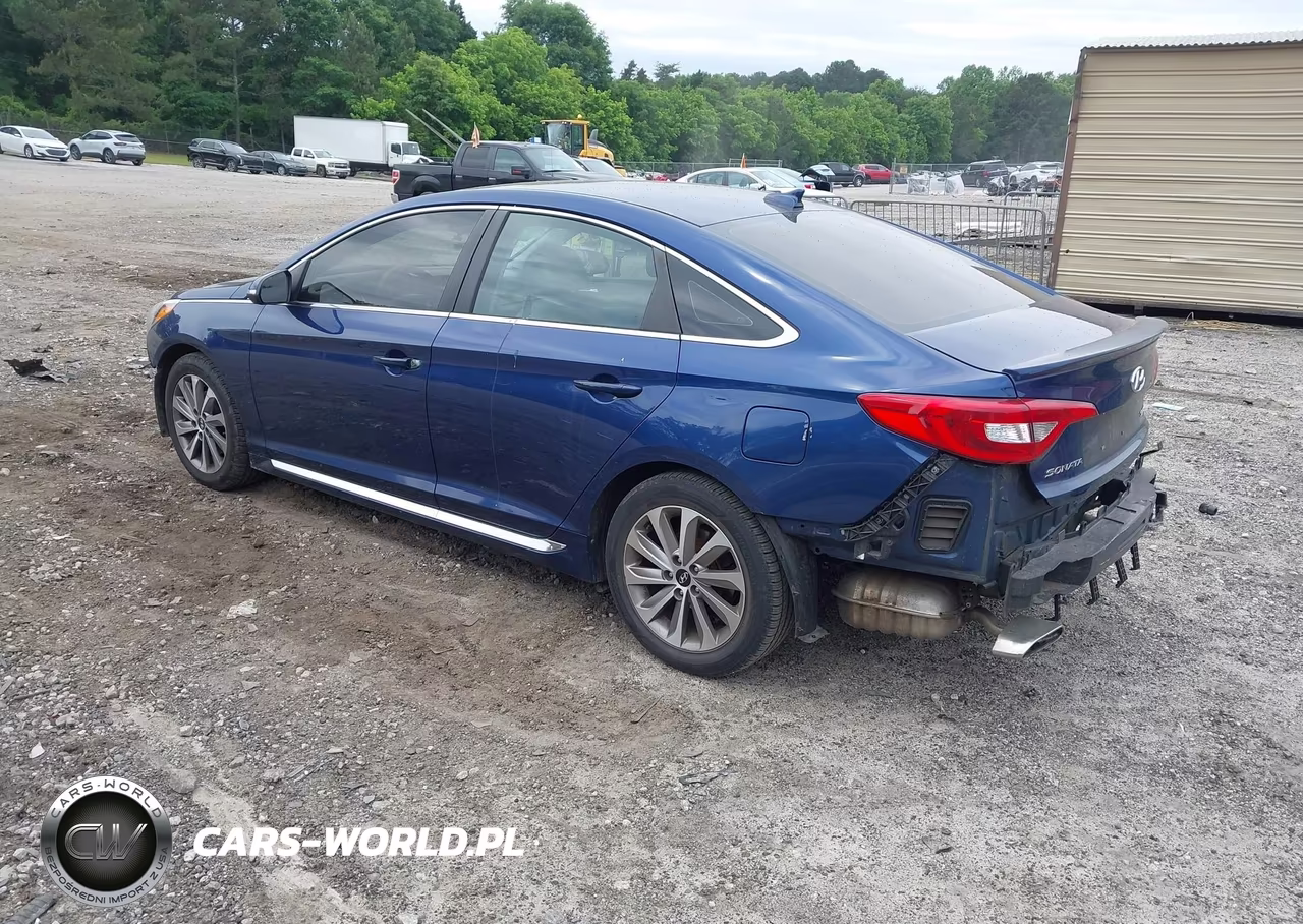 2015 Hyundai Sonata Sport VIN:5NPE34AF4FH031884 - 3