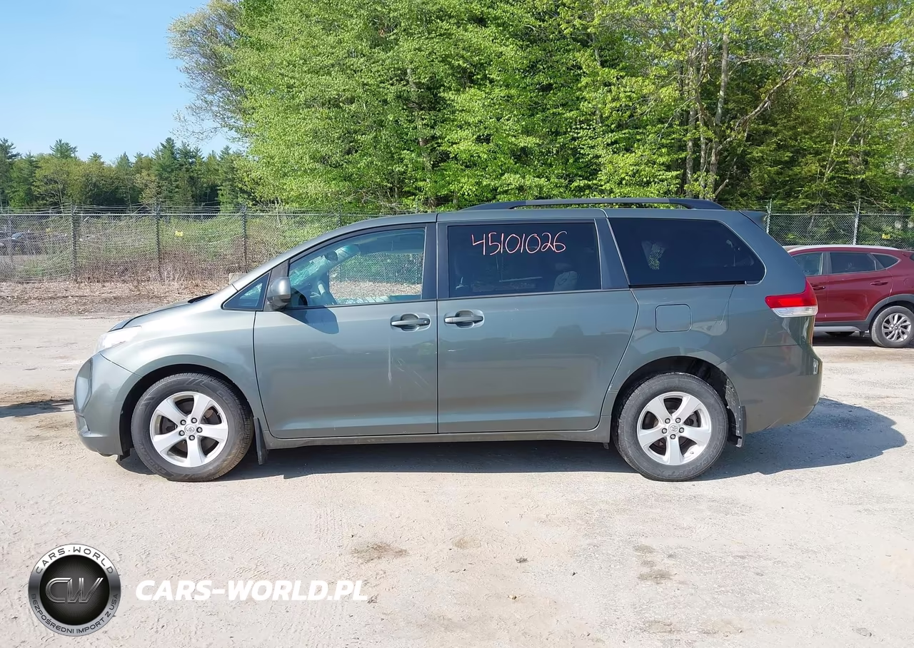 2014 Toyota Sienna Le V6 8 Passenger VIN:5TDKK3DC7ES515025 - 14