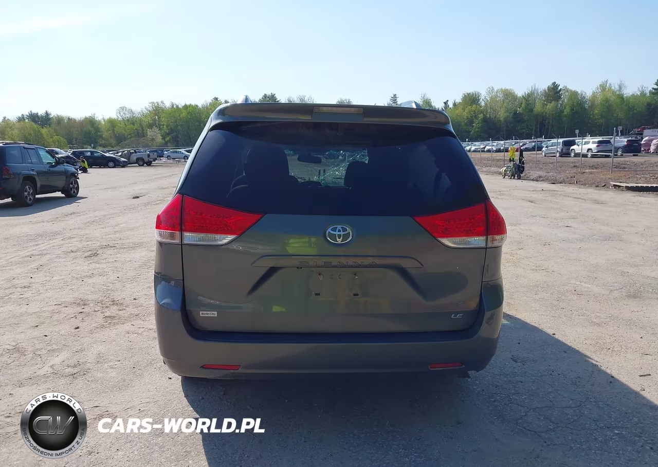 2014 Toyota Sienna Le V6 8 Passenger VIN:5TDKK3DC7ES515025 - 16