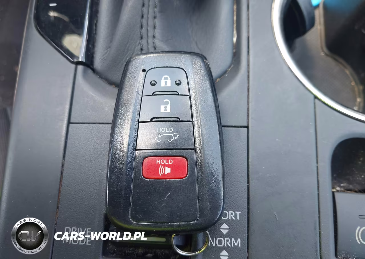 2020 Toyota Highlander Le VIN:5TDZZRAH4LS015995 - 11