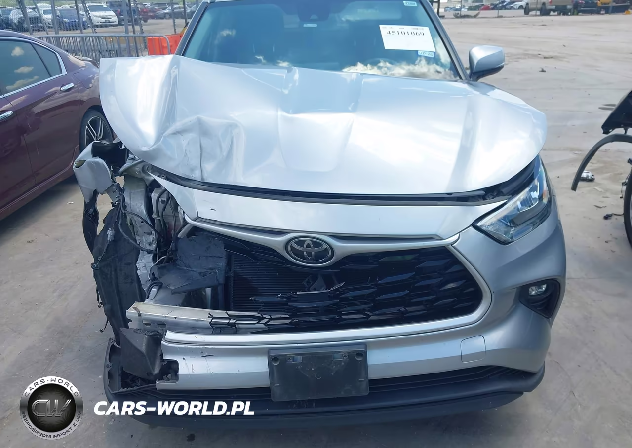 2020 Toyota Highlander Le VIN:5TDZZRAH4LS015995 - 13