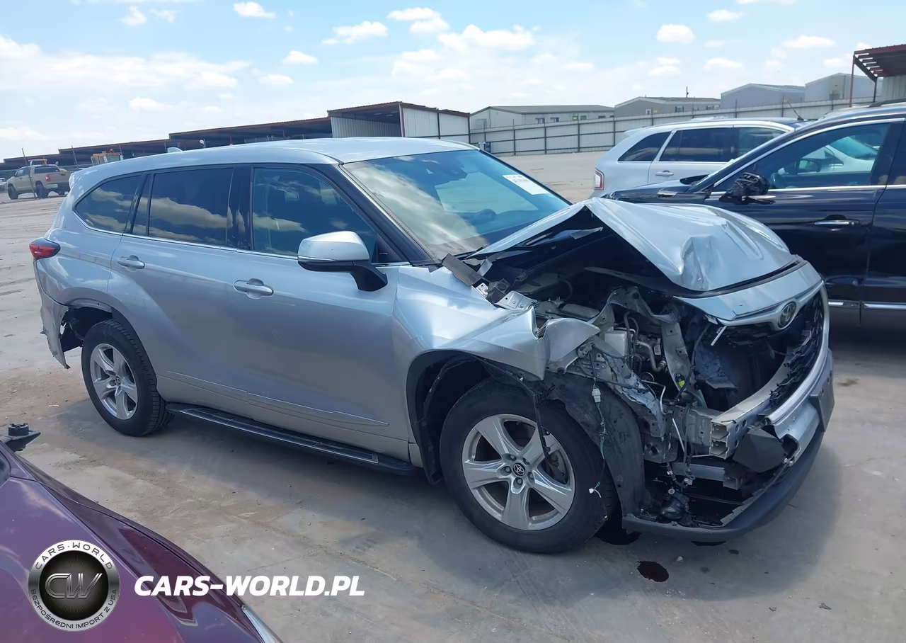 2020 Toyota Highlander Le VIN:5TDZZRAH4LS015995 - 14