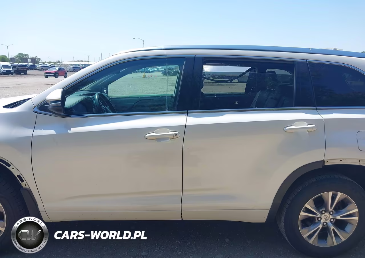 2015 Toyota Highlander Xle V6 VIN:5TDJKRFH7FS183970 - 15
