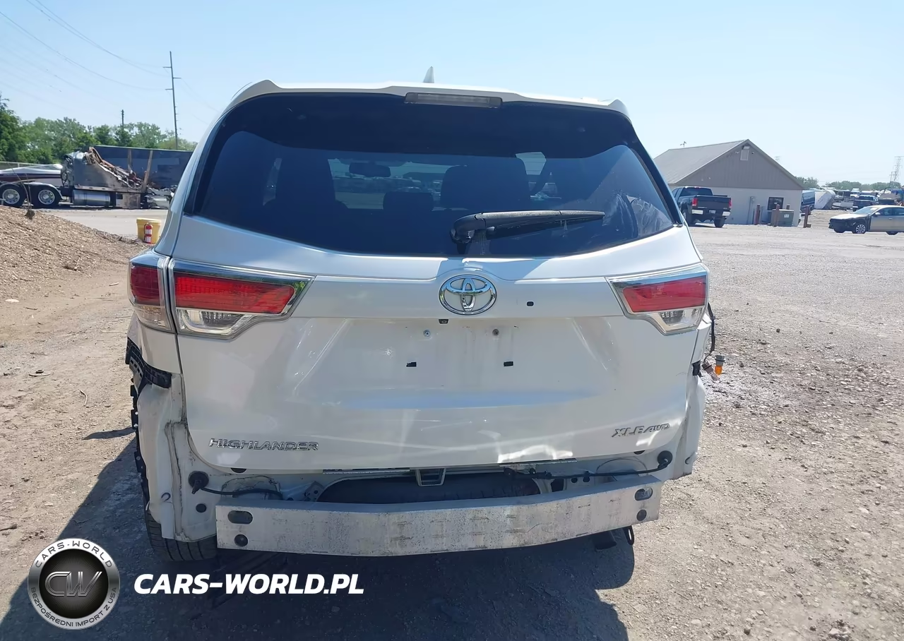 2015 Toyota Highlander Xle V6 VIN:5TDJKRFH7FS183970 - 17