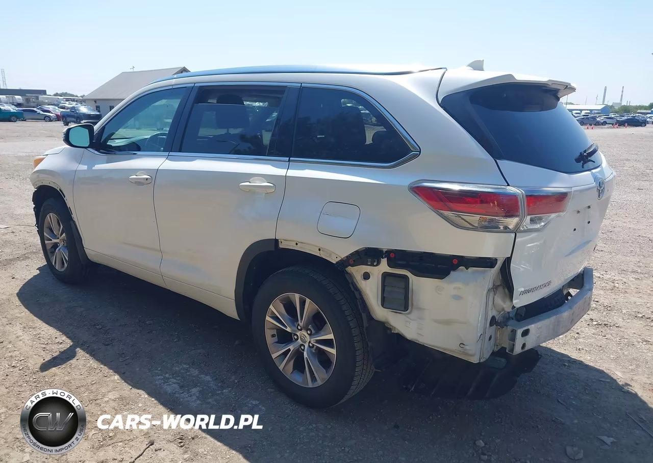 2015 Toyota Highlander Xle V6 VIN:5TDJKRFH7FS183970 - 3