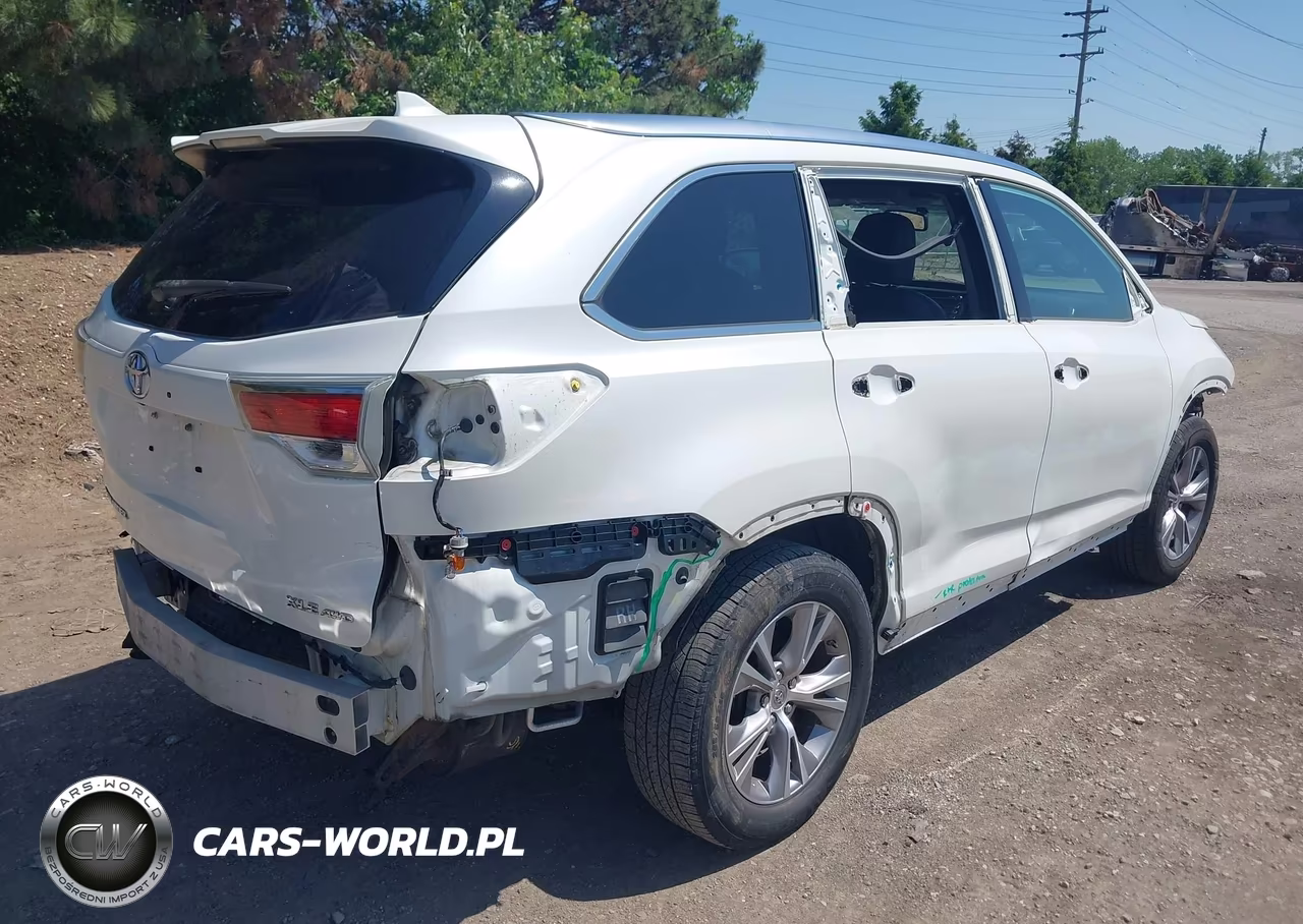 2015 Toyota Highlander Xle V6 VIN:5TDJKRFH7FS183970 - 4