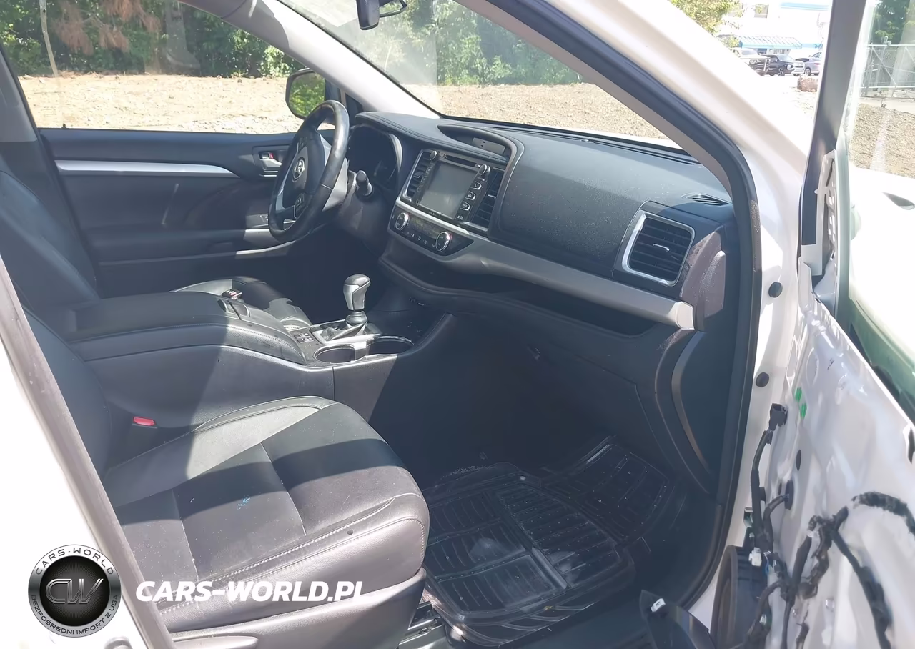 2015 Toyota Highlander Xle V6 VIN:5TDJKRFH7FS183970 - 5
