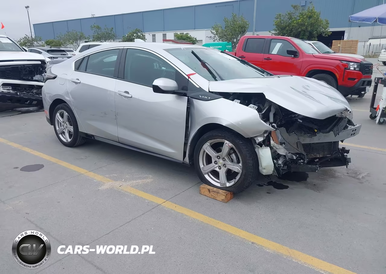 2018 Chevrolet Volt Lt – zdjęcie 1 z 17