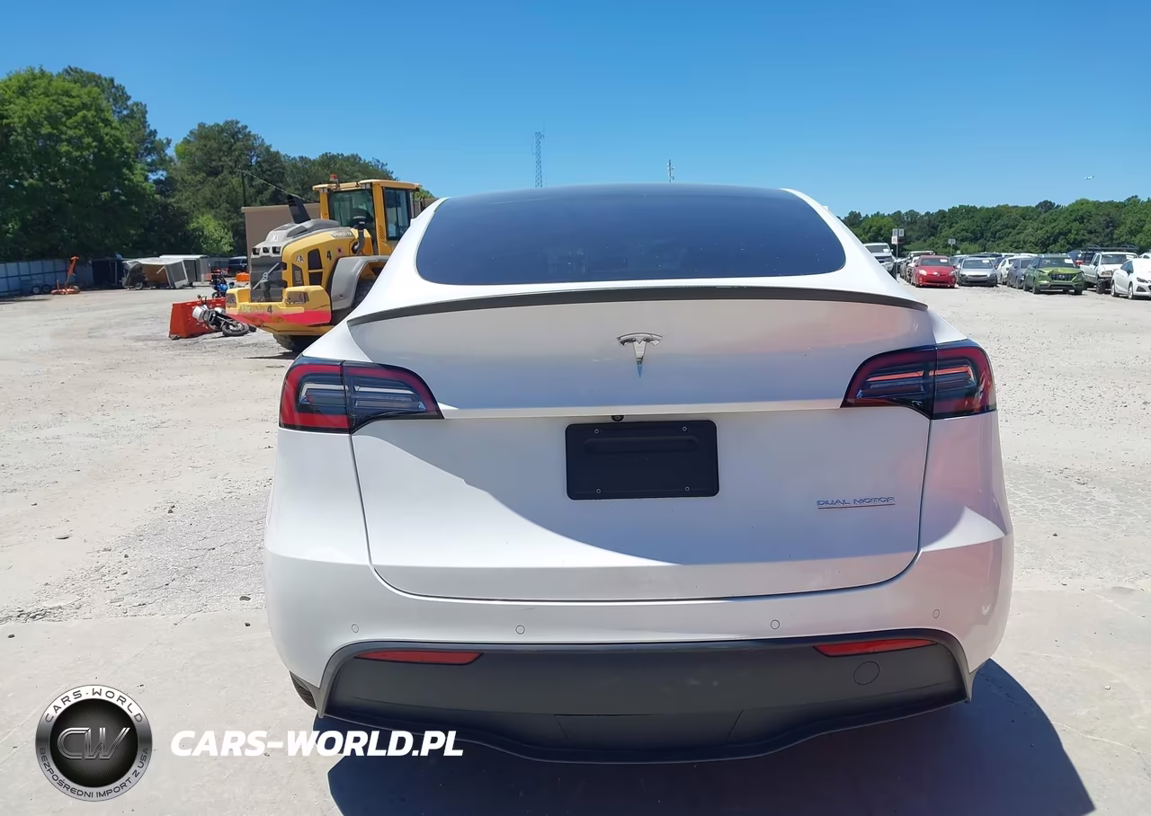 2022 Tesla Model Y Performance Dual Motor All-Wheel Drive VIN:7SAYGDEF3NF379669 - 16