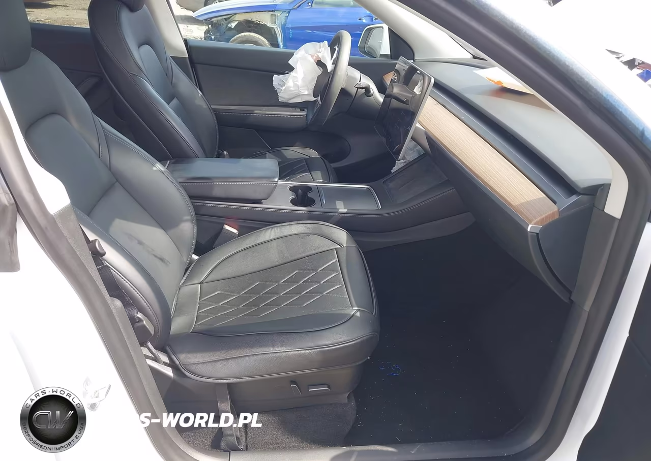 2022 Tesla Model Y Performance Dual Motor All-Wheel Drive VIN:7SAYGDEF3NF379669 - 5