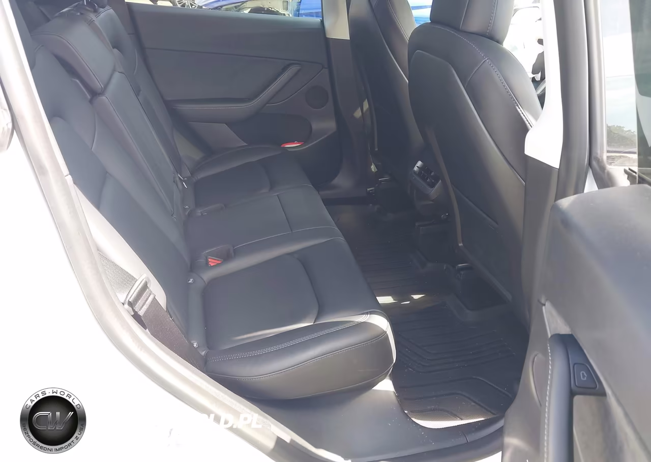 2022 Tesla Model Y Performance Dual Motor All-Wheel Drive VIN:7SAYGDEF3NF379669 - 8