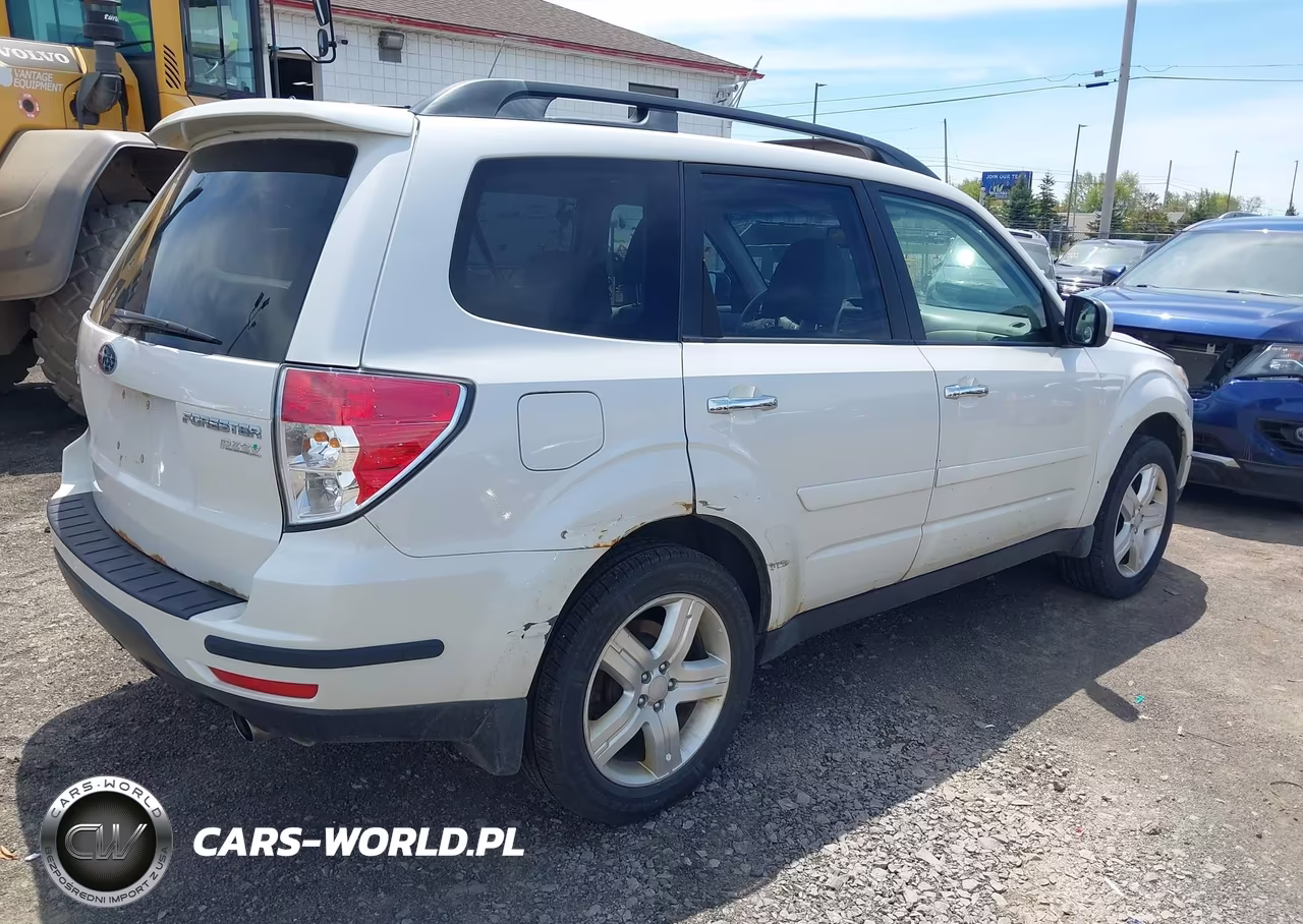 2010 Subaru Forester 2.5X Premium VIN:JF2SH6CC8AG909074 - 4