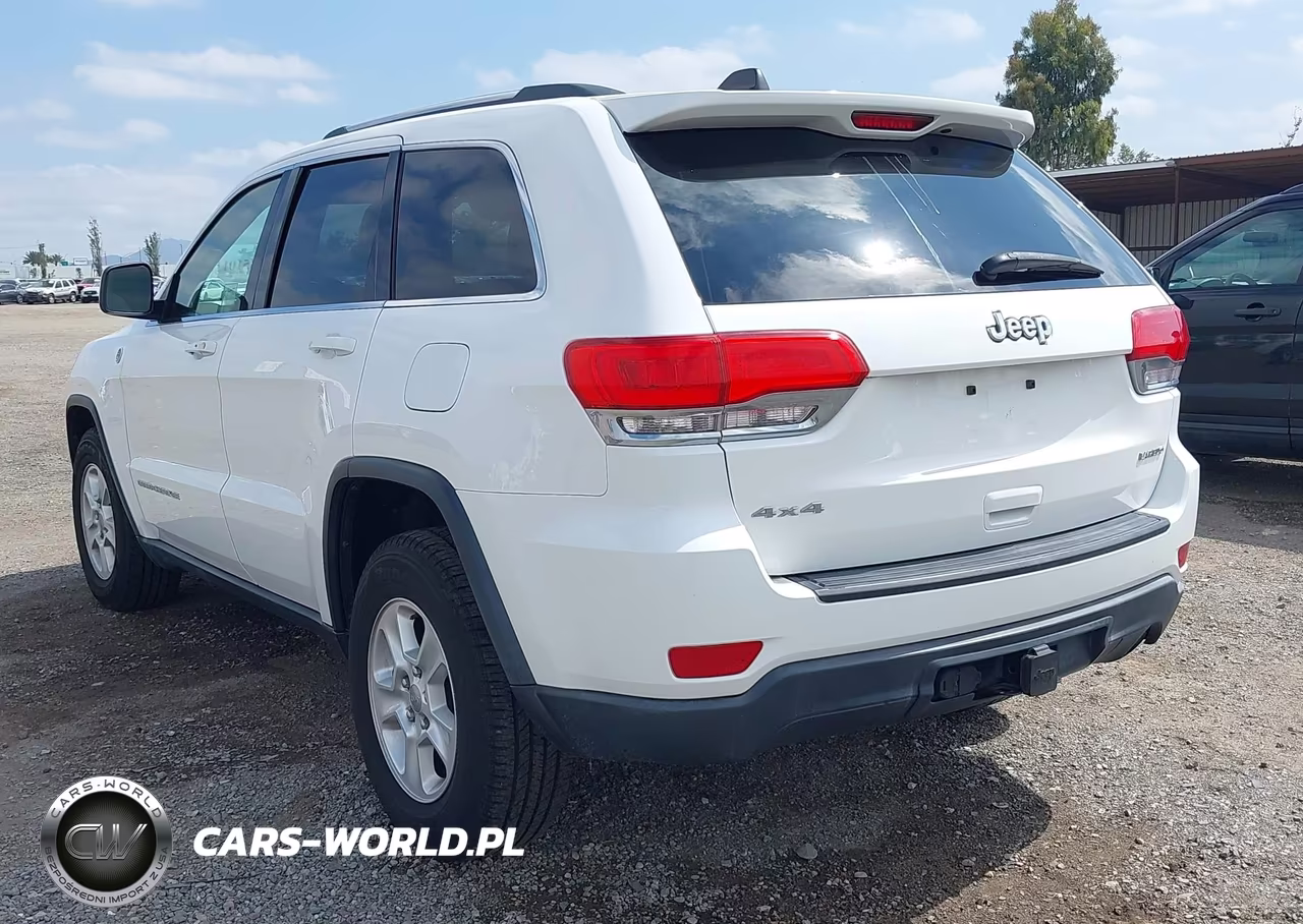 2016 Jeep Grand Cherokee Laredo VIN:1C4RJFAG7GC456489 - 3