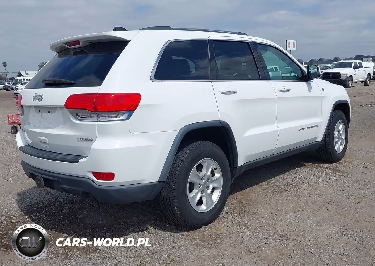2016 Jeep Grand Cherokee Laredo VIN:1C4RJFAG7GC456489 - 4