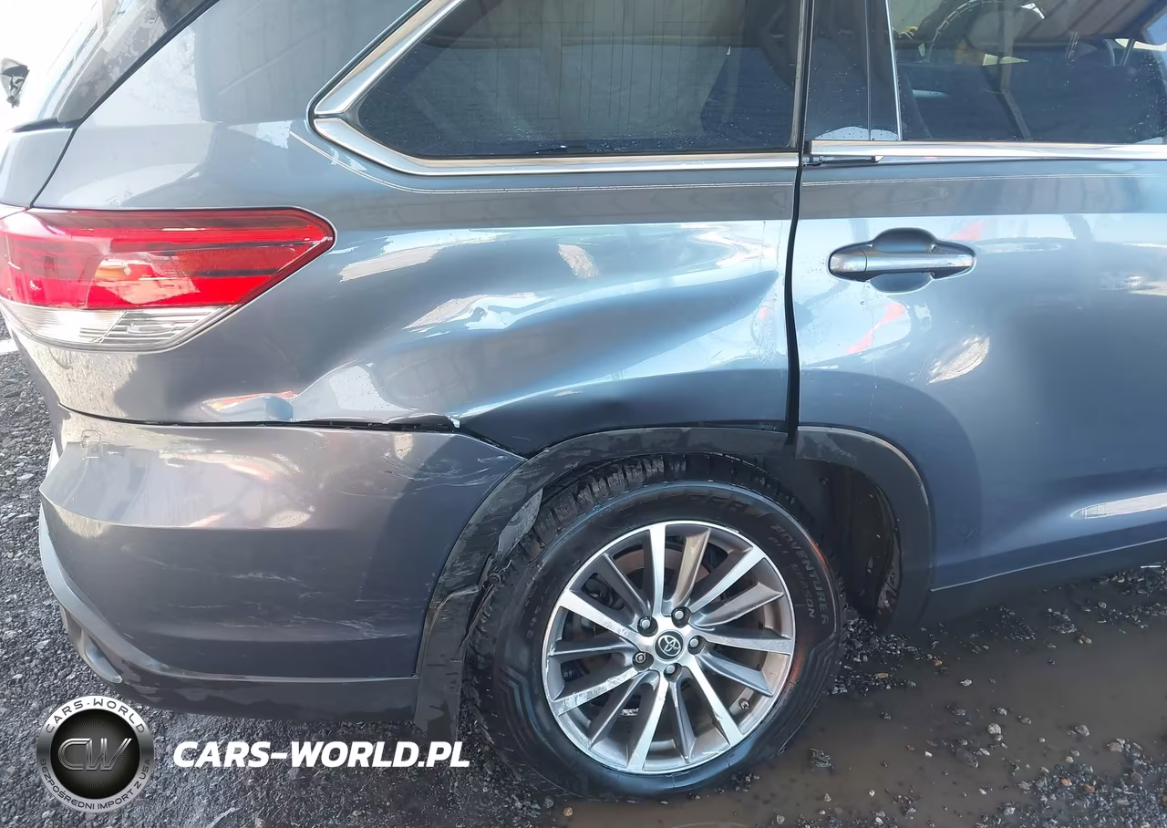 2019 Toyota Highlander Xle VIN:5TDJZRFH1KS991589 - 6