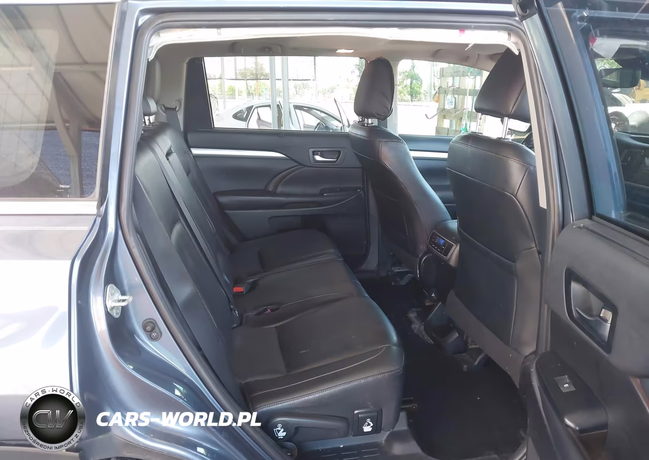 2019 Toyota Highlander Xle VIN:5TDJZRFH1KS991589 - 8