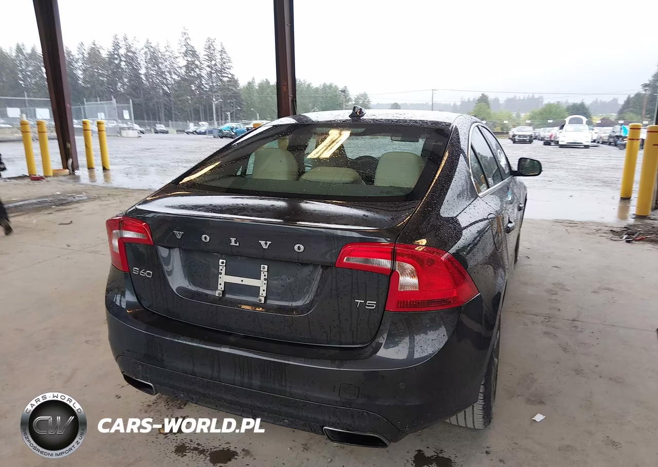 2015 Volvo S60 T5 Premier Plus VIN:YV140MFC9F1314477 - 4