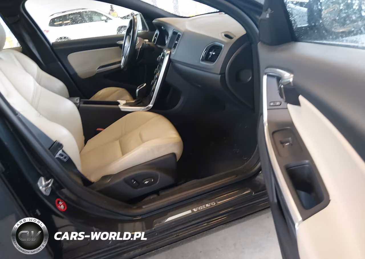 2015 Volvo S60 T5 Premier Plus VIN:YV140MFC9F1314477 - 5