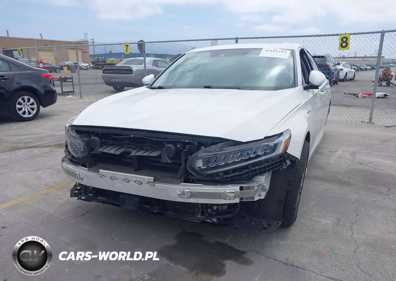 2018 Honda Accord Hybrid Touring VIN:1HGCV3F90JA003113 - 12