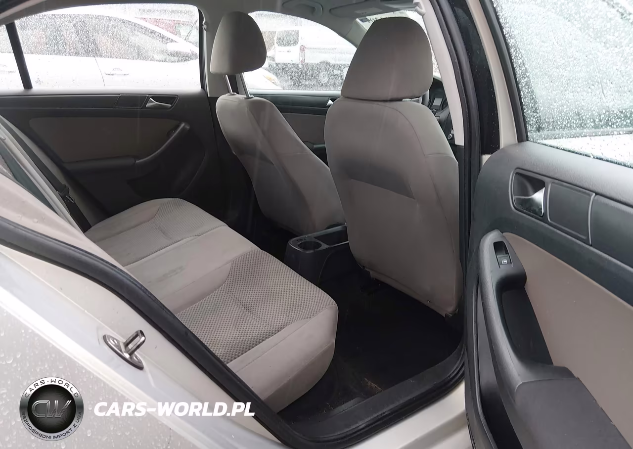 2011 Volkswagen Jetta 2.0L S VIN:3VW2K7AJ8BM117650 - 18