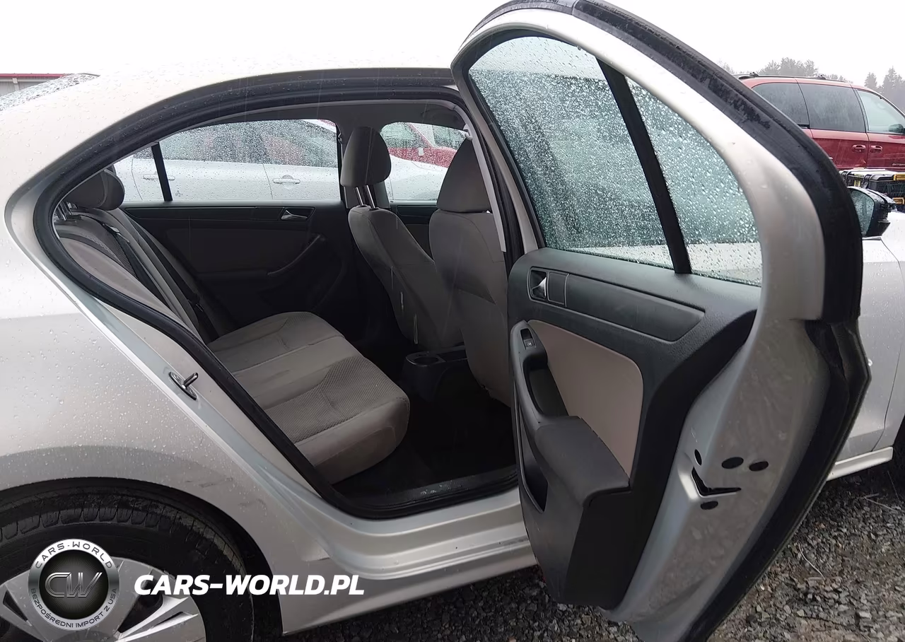 2011 Volkswagen Jetta 2.0L S VIN:3VW2K7AJ8BM117650 - 8