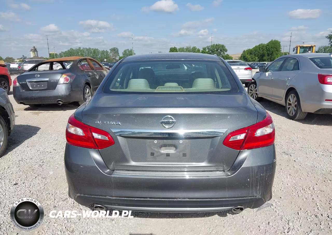 2017 Nissan Altima 2.5 S VIN:1N4AL3AP8HC125028 - 16