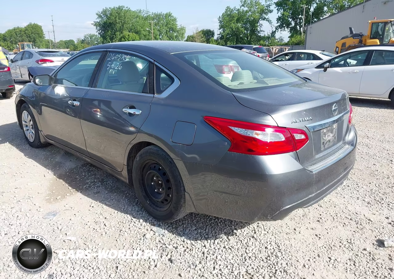 2017 Nissan Altima 2.5 S VIN:1N4AL3AP8HC125028 - 3