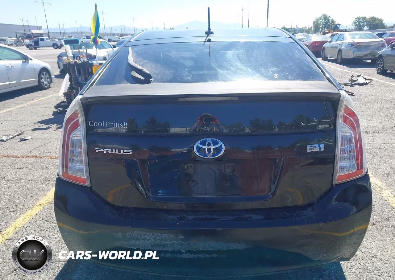 2013 Toyota Prius Four VIN:JTDKN3DU5D5699756 - 17